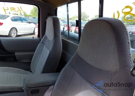 1995 Ford Ranger z USA, uszkodzony, nr VIN 1FTCR10A6SUC00670